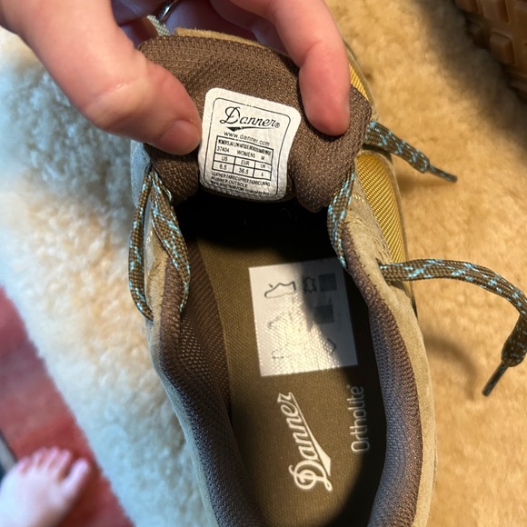 Danner Jag Low Sneakers 6.5 - Picture 4 of 6